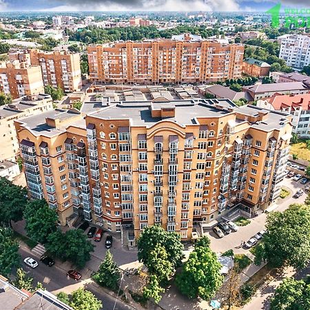 1-ка студия в НОВОМ доме, самый ЦЕНТР Полтава Экстерьер фото
